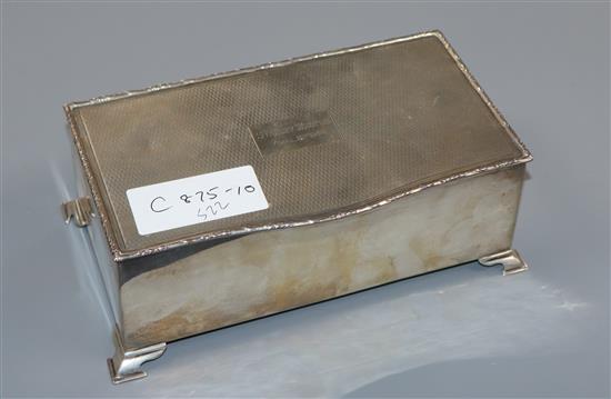 A George VI silver engine turned presentation cigarette box, Birmingham, 1947, 17.cm.